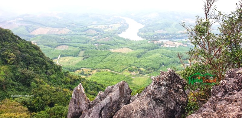 Núi Thần Đinh: Du lịch tâm linh Quảng Bình